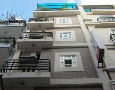 Bán Nhà Mt Lê Văn Sỹ, Q.3, Dt: 4.3X15M, Xây 4 Lầu Đẹp, 18.3 Tỷ