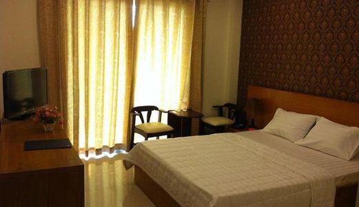 Bán Khách Sạn 6 Lầu Lê Văn Sỹ, Q.3, Dt: 4X20M, 18.2 Tỷ