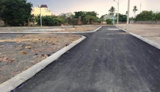 Bán Gấp 2 Lô Đất Nằm Trên Mt Nguyễn Duy Trinh Q2, Sổ Riêng ,Thổ Cư