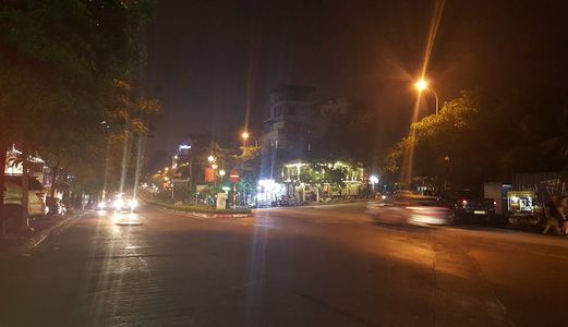 Bán Biệt Thự Lạc Long Quân 100M2 X 5 Tầng Hiện Đại, Mt 7.5M, Ngõ  Ô Tô Tránh,13.5 Tỷ.