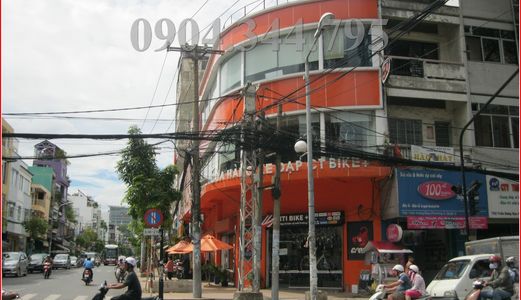 Cho Thuê Góc 2 Mặt Tiền Lê Lợi, Quận 1