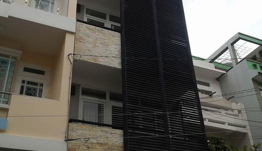 Bán Nhà Mặt Tiền Ba Vì P.15 Q.10, Dt: 11 X 23, Cấp 4 ( Tiện Xây Biệt Thự )