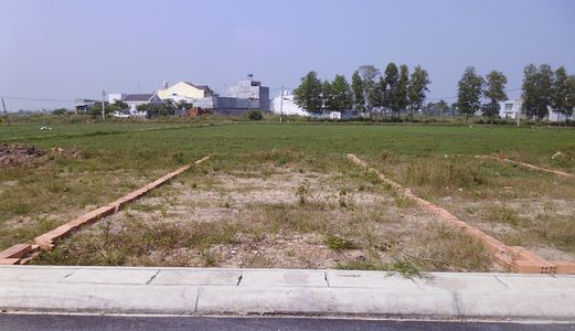 Bán Đất Mặt Tiền Bưng Ông Thoàn Cách Công Ty Sam Sung 200m