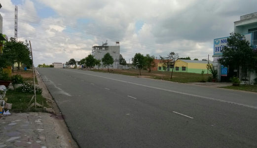 Cần Tiền Mở Quán Hải Sản Sang Lỗ  300m2 Đất Tc, Shr Giá 800 Triệu Ngay Trung Tâm Thị Xã