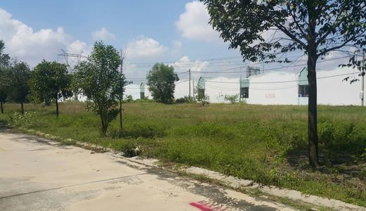 Cần Tiền Mở Rộng Mặt Bằng Kinh Doanh Sang Gấp 900M2 Đất Tại Bình Dương