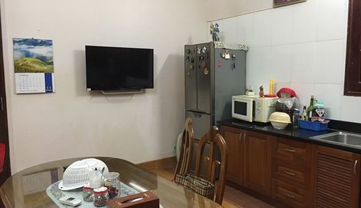 Nhà Mặt Phố Hàng Chĩnh, Hoàn Kiếm: 22 Tỷ, 60M2 , Mặt Tiền 5M. Vỉa Hè Rộng, Bán Phụ Tùng Ôtô Tốt. 