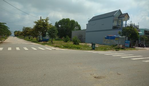 Ngân Hàng Acb Thanh Lý 36 Phòng Trọ Và 900m2 Đất Góc Mặt Tiền Chợ, Kcn