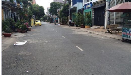 Hẻm 52/.. Thoại Ngọc Hầu Nhà 2 Lầu Mới Đẹp-Dt:4x18-Giá 5,6 Tỷ