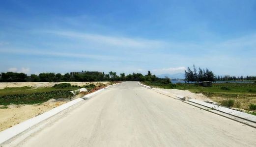 Cần Tiền Bán Nhanh Lô Đất Đối Diện Bãi Tắm Hà My 158M2 Giá 900Tr