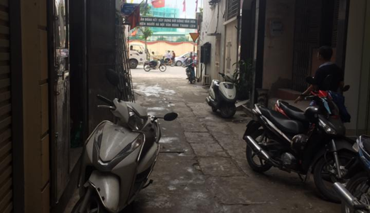 Cần Bán Căn Nhà Khu Vực Lê Trọng Tấn, Có Thể Ở Luôn.