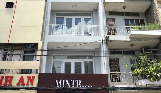 Bán Khách Sạn Mt Huỳnh Văn Bánh P.12 Phú Nhuận, 6 Lầu, 11.5 Tỷ