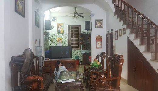 Bán Nhà Phân Lô Hoàng Quốc Việt, 45 M2, 5 Tầng, Ô Tô Đỗ Cửa, 5.5 Tỷ.