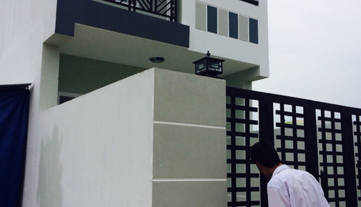 Bán Nhà Hóc Môn Hxh  1 Trệt 1 Lầu , Dt 75m2 , Shr , Bao Sang Tên 