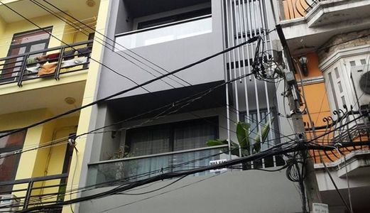 Bán Nhà Mặt Tiền Nguyễn Văn Cừ P.1 Q.5 , Dt: 7.8 X 28M , 2 Lầu Cũ Giá Chỉ : 32 Tỷ .