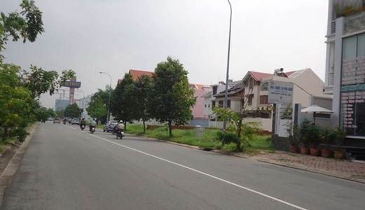 Chính Chủ, Bán Đất Mặt Tiền Đường Hương Lộ 11, 550M2, Shr, Phong Phú. Giá Chỉ 1,2 Tỷ