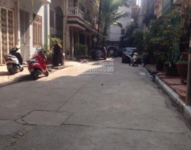  Nhà Phân Lô Vương Thừa Vũ. 40m2, Ô Tô. Gía 4.2 Tỷ