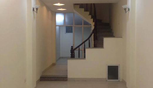 Bán Nhà Ngõ Phố Yên Lãng, 55M2 X 5 Tầng, Ô Tô Vào, Kinh Doanh Giá 5,3 Tỷ.