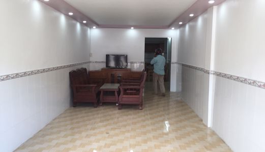 Cho Thuê Nhà 1 Trệt 1 Lầu Mặt Tiền Đường Trần Phú Gần Vincom Hùng Vương , Giá 12 Triệu/tháng