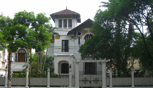 Bán Gấp Nhà Hòa Bình, Gần Công Viên Đầm Sen, 50 M2, 2 Tỷ.