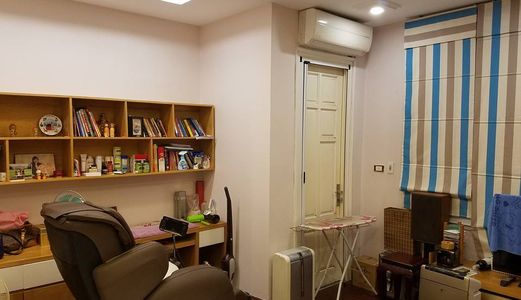 Bán Nhà Mặt Phố Nguyễn Phong Sắc, Cầu Giấy, Mặt Tiền 4.2M, 8 Tầng, Có Thang Máy, 18.5 Tỷ.