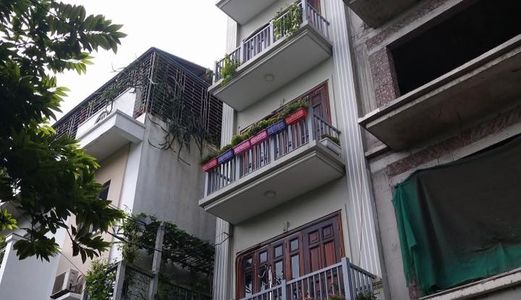 Chỉ 8 Tỷ Sở Hữu Nhà Mặt Phố Đê La Thành – Đống Đa, 50M2*5, Kinh Doanh Khủng.