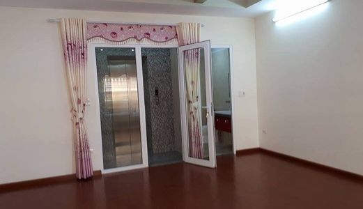 Hot Hot Nhà Ngã Tư Sở 5 Tầng 5 Phòng Ngủ Mới Đẹp 3.5 Tỷ Đống Đa 01649075792 Nhà Đẹp Cần Bán Gấp