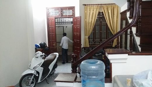 Bán Nhà Hào Nam, 35m*4 Tầng, Mt 4m, Cách Phố 10m, Ngõ Thông Giá Sốc
