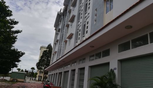 Cho Thuê Hoặc Bán Tầng Trệt Chung Kdc Hưng Phú I - Dtsd 220M2 - Giá 7 Triệu/tháng