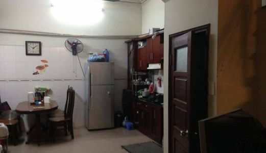 Bán Nhà Phố Nguyễn Đình Hoàn, Ô Tô Đỗ Cửa, 50m X 5 Tầng, Mt 4m, 5.5 Tỷ.