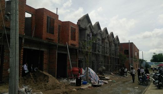 Nhà 1 Trệt 1 Lầu Mặt Tiền Ql1, Sở Hữu Ngay Chỉ Cần 650 Tr/căn. Lh 0933367703