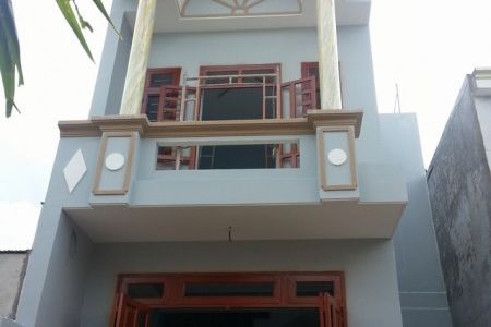 Cần Tiền Bán Gấp Nhà Thị Trấn Bến Lức, Diện Tích 5x11, Sổ Hồng Riêng