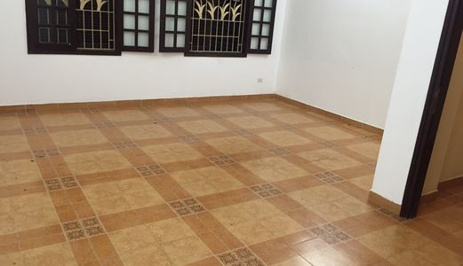 Cho Thuê Nhà 2T X90M2. Yên Hòa Cấu Giấy, Hà Nội. Mt9,5M