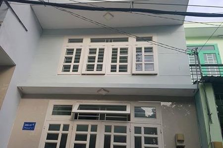 Căn Nhà 4,5M Dài 10,8M Nhà Đẹp 2 Lầu 4Phòng Ngủ.giá 2 Tỷ 250 Triệu ( Mua Nhanh Bớt 50 Triệu )