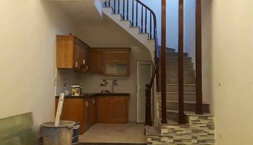 Nhà Nhỏ Tân Mai Siêu Đẹp 35M2, 5 Tầng, Ngay Ô Tô, Giá Chỉ 2.35 Tỷ.