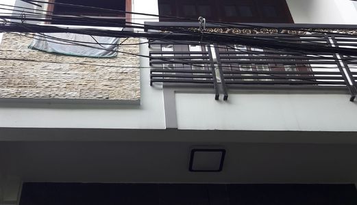 Bán Nhà Mặt Tiền Lê Thị Riêng P.bến Thành Q.1, Dt: 4 X 18m , 5 Lầu Mới .