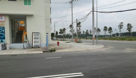 Nhà 1 Trệt 1 Lầu Ngay Ngã Tư Sở Sao, Mặt Tiền Kinh Doanh Buôn Bán Mọi Mặt Hàng.