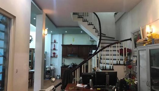 Nhà Phân Lô 5 Tầng Vị Trí Đẹp, Khu Hiếm Thái Thịnh Giá 4,8 Tỷ.