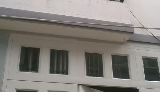 Bán Nhà Mới Sửa Chữa Dọn Vào Ở Ngay