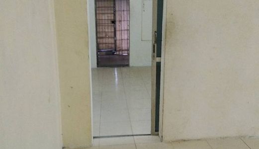 Còn Duy Nhất Căn Hộ Tầng 2 Tập Thể A5 Thành Công 70M 3 Phòng Cho Gia Đình Trẻ Thuê                 