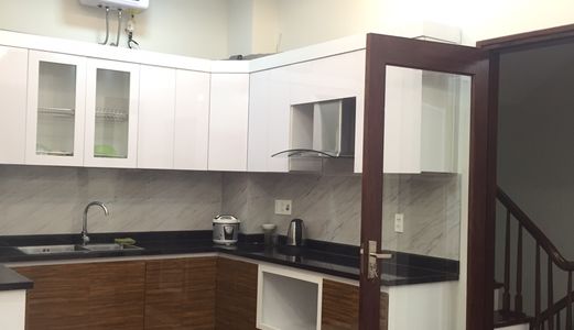 Bán Nhà Đường Láng, Chùa Láng, Đống Đa. Dt 70m2x5t Mới Tinh, Để Được 2 Oto Trong Nhà Giá 11.8 Tỷ