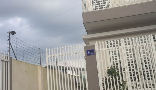 Nhà 2 Tầng, Có Sân Vườn, Cổng, Sổ Riêng, Nhà Thi Đấu Tỉnh, Đường Võ Văn Kiệt