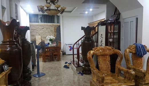 Nhỉnh 2 Tỷ, Có Nhà Đẹp 4 Tầng La Thành, Đống Đa, Mặt Tiền 5M.