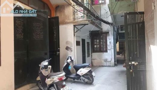 Bán Nhà Cự Lộc, Sát Royal City, Ô Tô Đỗ Cửa, 70Tr/m2 Quá Rẻ, 55M2X4T, Mt 3,7M, 3.95 Tỷ 