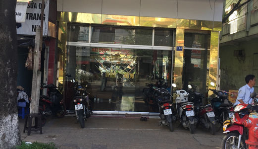 Cho Thuê Nhà Mặt Tiền Đường 30/4 , 2 Lầu , Vị Trí Cực Đẹp , Cầu Thang Cuối Nhà , Dt: 5,5x14