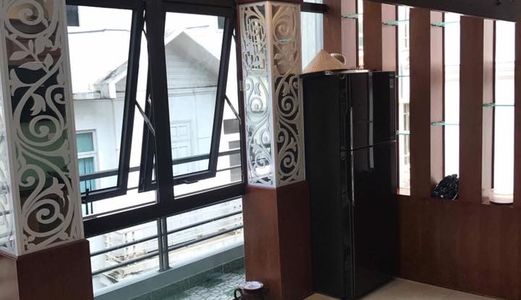 Nhà Mặt Ngõ Lô Góc Đường Láng 90M X Mt 11.2M, Kinh Doanh, Nội Thất, Ô Tô Tránh, Gần Mặt Đường.