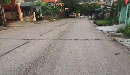 Bán Ô Đất 3 Mặt Tiền - Đường To Kinh Doanh Được Ở Cầu Trắng !!!