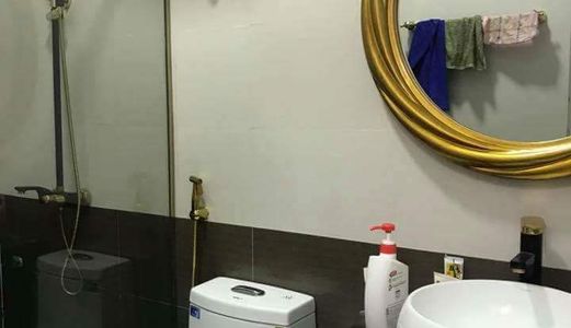 Ô Tô Đỗ Cửa, Nở Hậu 28m2, 5 Tầng, 4.4 Tỷ, Phố Lê Trọng Tấn