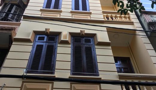 Bán Gấp! Nhà Hai Bà Trưng, Ô Tô Đỗ Cửa, Kinh Doanh Cực Đỉnh, 100 Tr/m2, 5.7 Tỷ.