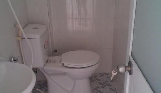 Nhà Đẹp Mới 100% Tx25, 1 Lầu + 2 Pn, Kế Uban, Chợ