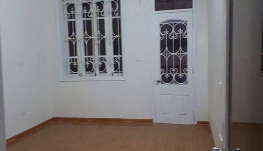 Nhà Nhỏ Xinh, Ô Tô Đỗ, 50M Ra Đường Nguyễn Trãi, 2.1 Tỷ.